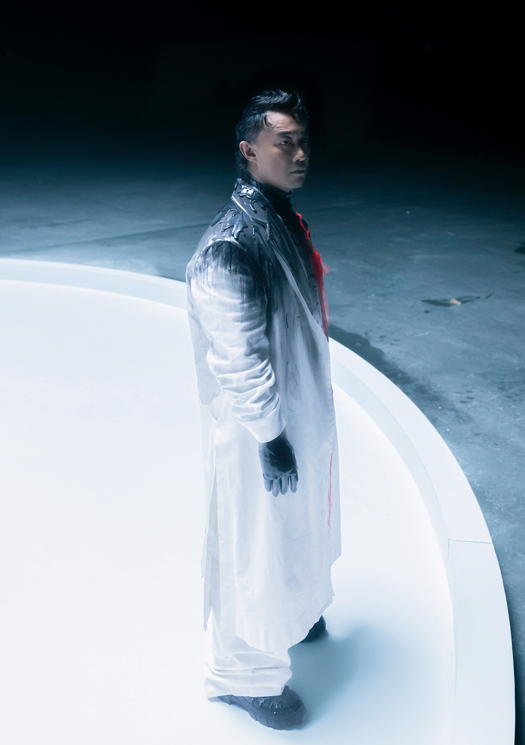 eason陈奕迅全新单曲人啊人mv上线超震撼画面剖析人性真相