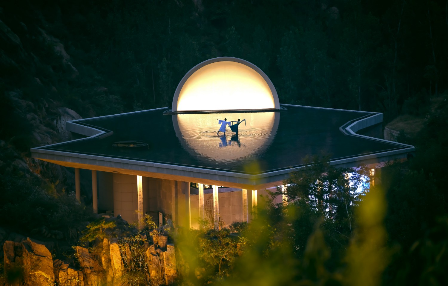 山东省泰安市九女峰沉浸式景区开园仪式举行