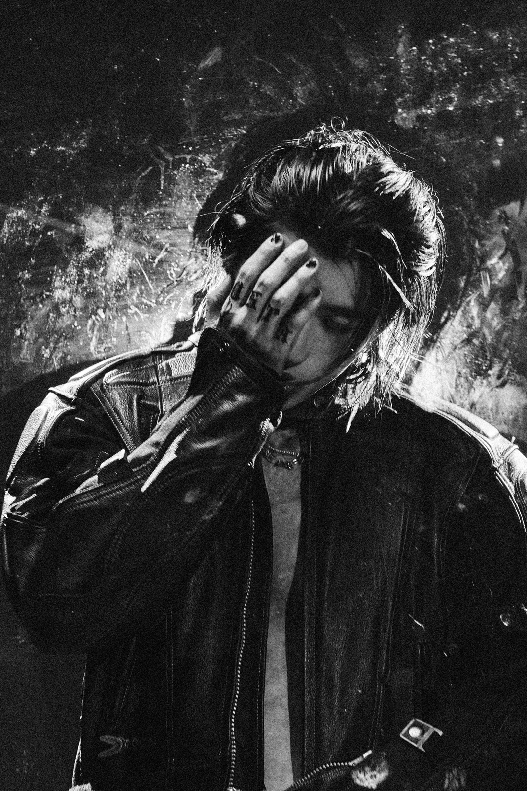 蔡徐坤新歌rideordie至死不渝今日上线鼓励大家无畏向前