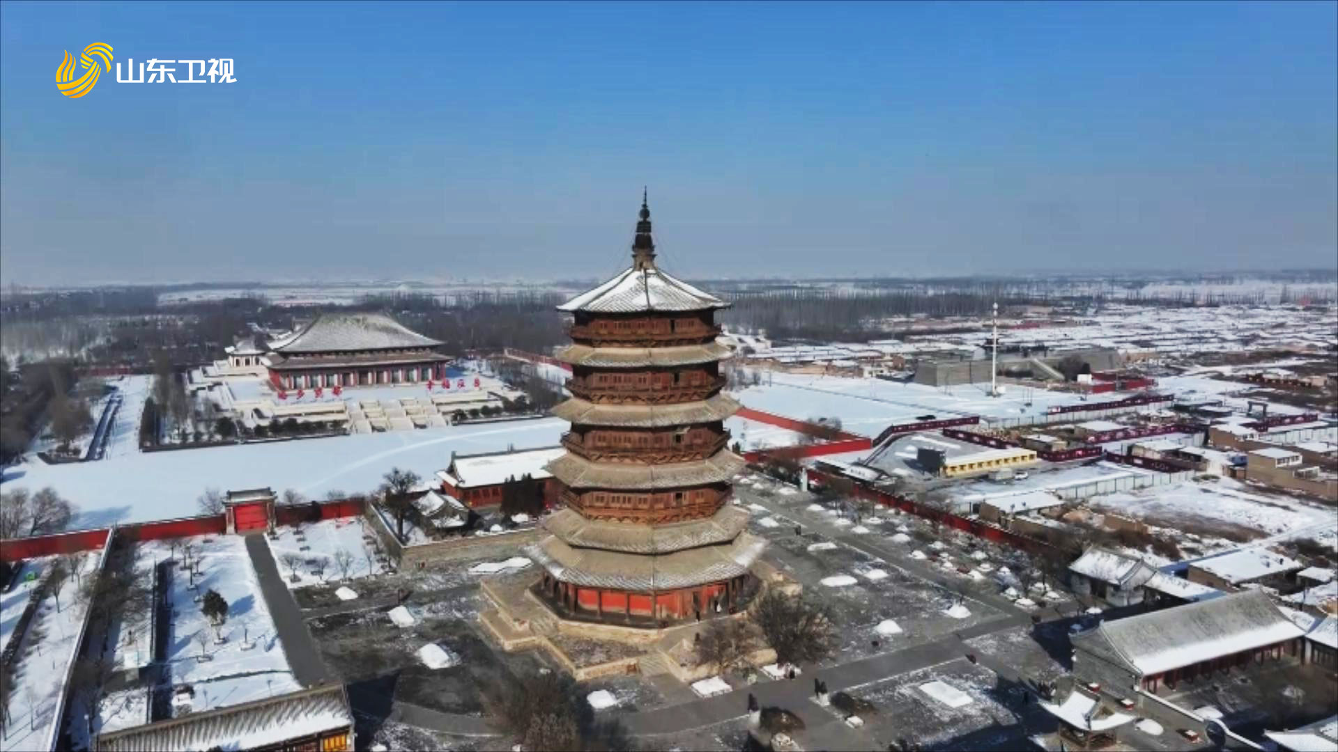 黃河之魂在山西綠水青山興右玉千百年來,九曲黃河奔騰向前,在山西境內